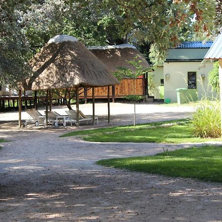 Juda Haus Lodge Katima Mulilo Exterior photo