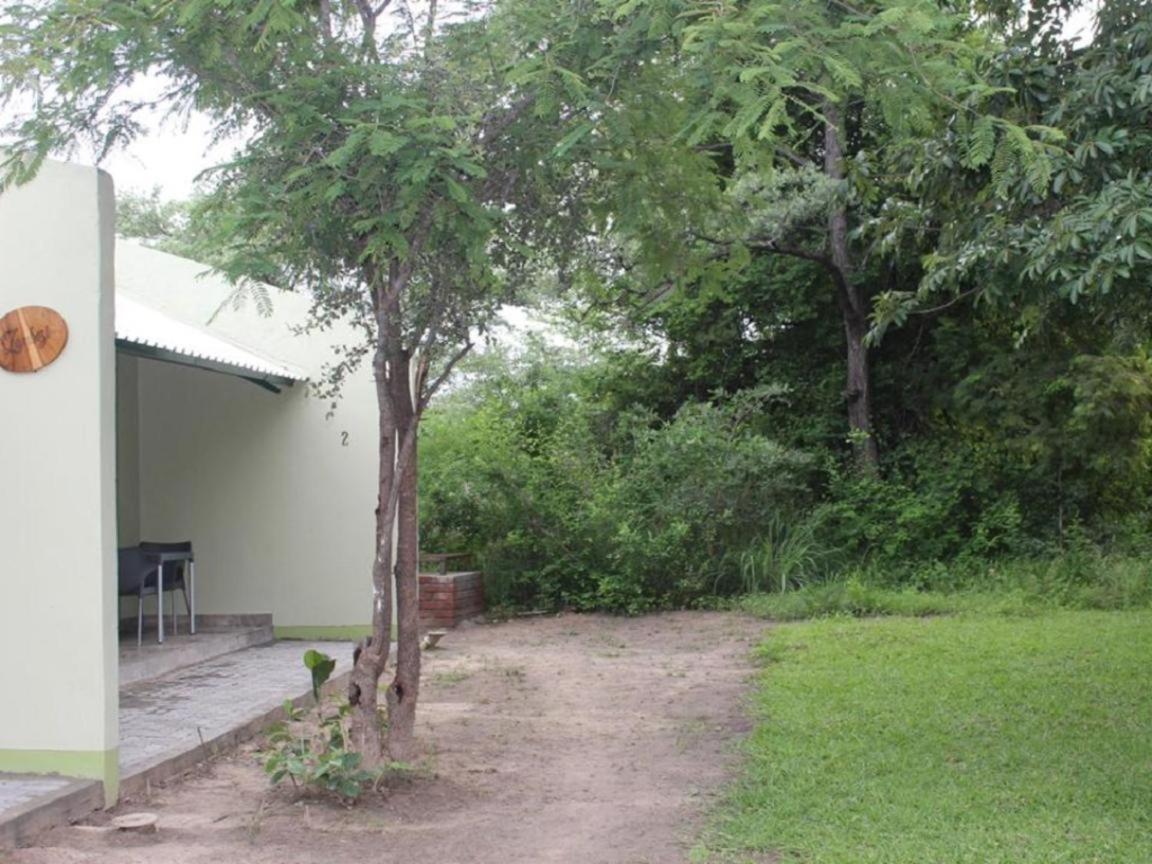 Juda Haus Lodge Katima Mulilo Exterior photo