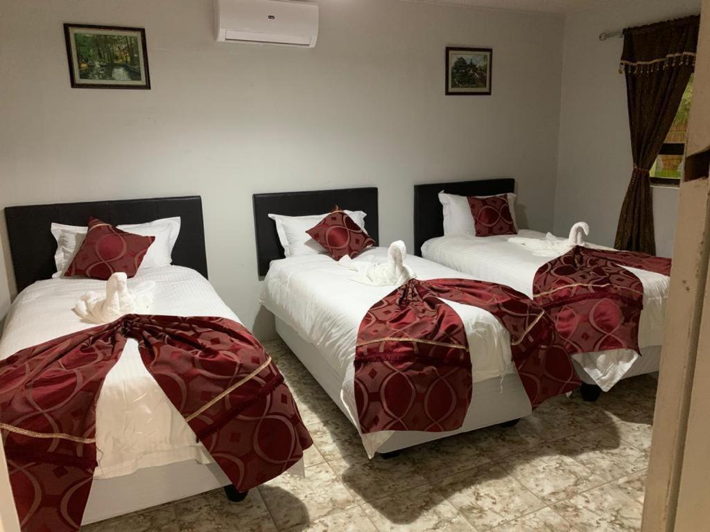Juda Haus Lodge Katima Mulilo Exterior photo