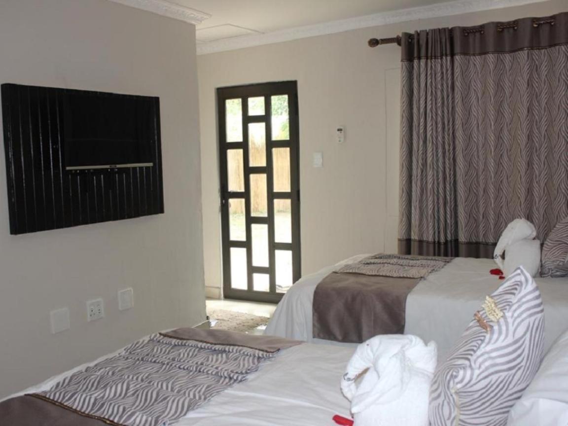 Juda Haus Lodge Katima Mulilo Exterior photo